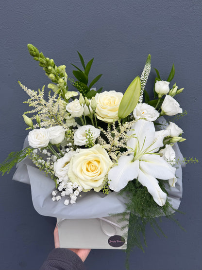 Simply White Box