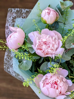 Simply Flowers Cheadle Flowers for Delivery by Local Florist Peony Peonies Bouquet