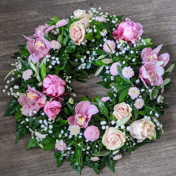 Simply Flowers Cheadle Local Funeral Wreath Flower Delivery by Local Florist